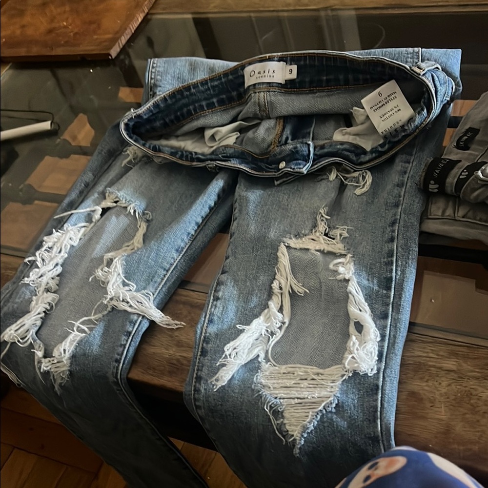 Oasis won Distressed Blue Jeans